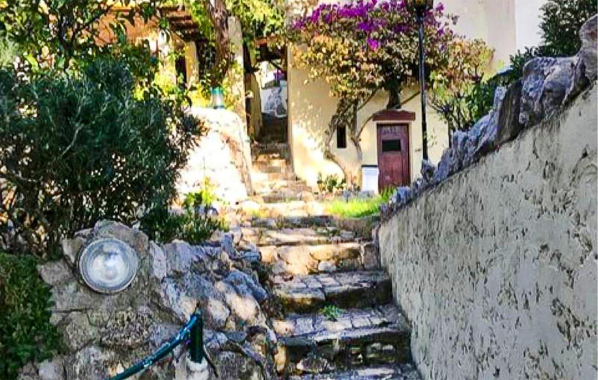 1 Bedroom Lovely Home In Menton Exterior photo
